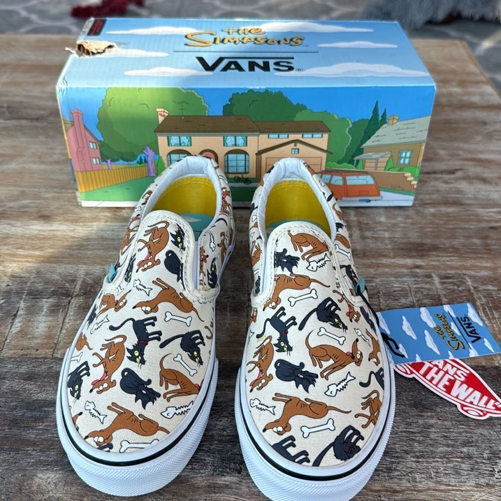 Vans X The Simpsons Family Pets rare